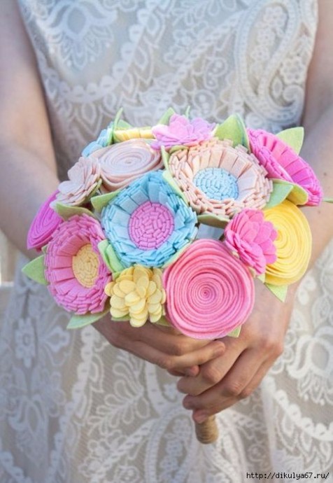 Нежное очарование цветов из фетра