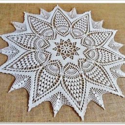 ​Очень красивая салфетка крючком