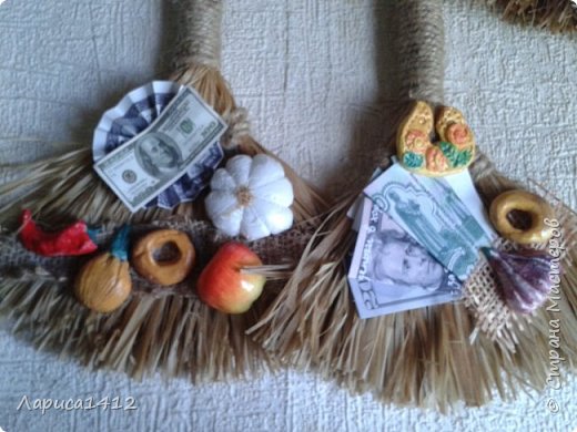 Веники-обереги из рогожи Веники-обереги из рогожи