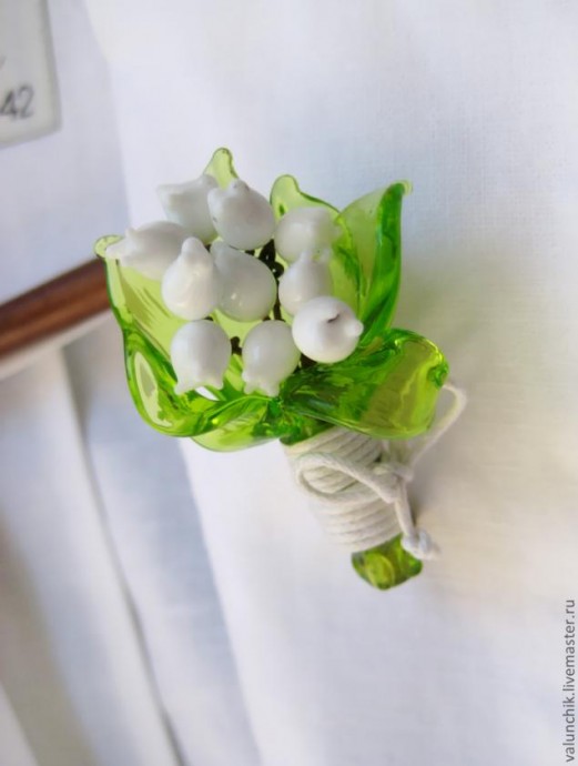 Брошь "Ландыши"