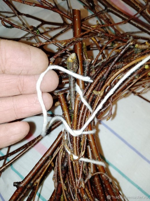 Венок из березовых веток