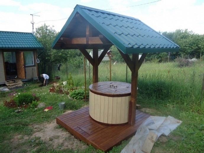 Домик для дачного колодца своими руками Домик для дачного колодца своими руками