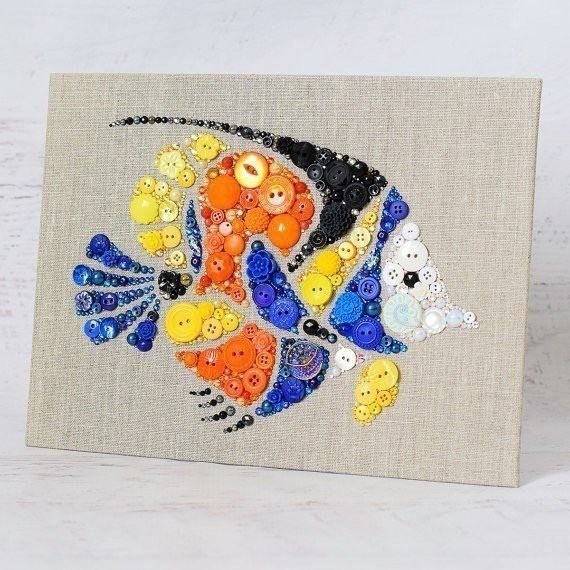 Коллажи из пуговиц