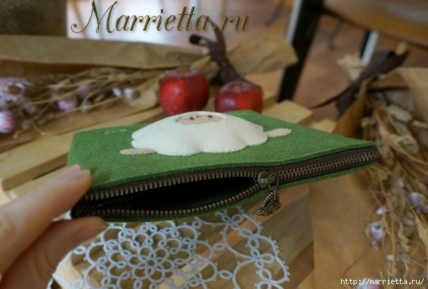 Шьем фетровый кошелечек с аппликацией овечкой
