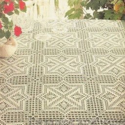 ​Невероятно красивая скатерть из мотивов