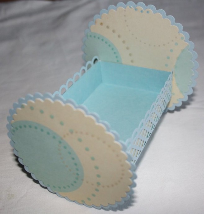 Оригинальная открытка на рождение малыша Оригинальная открытка на рождение малыша