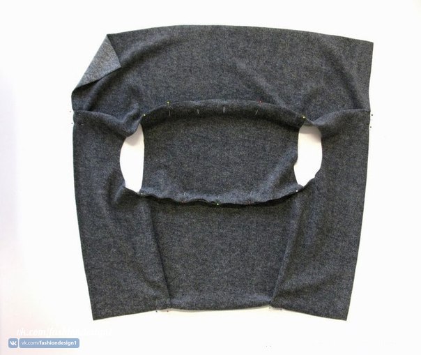 Оригинальный жилет простой в пошиве Оригинальный жилет простой в пошиве