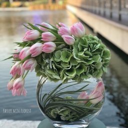 Великолепные букеты и цветочные композиции