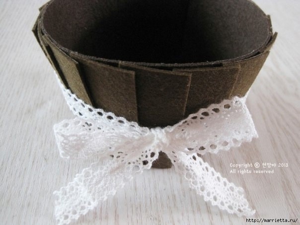 Клубничный кекс из фетра: мини-мастер-класс