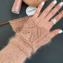 Вязаные митенки