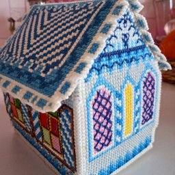 Крестиком на пластиковой канве