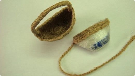 Плетем корзиночку-магнитик Плетем корзиночку-магнитик