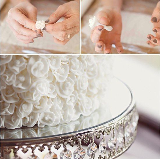 Декорируем торт розочками