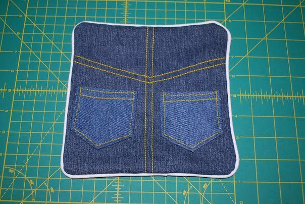Джинсовая подушечка