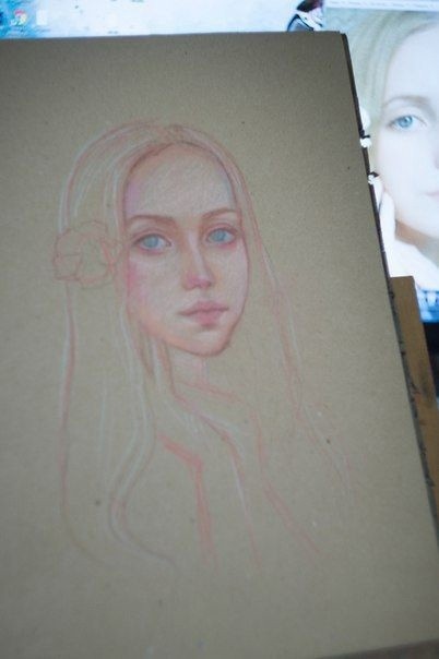 ​Портрет пастелью: рисуем девушку