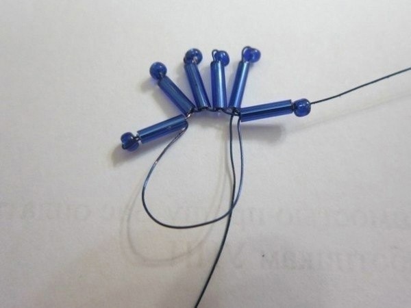 Гемантус из бисера и стекляруса