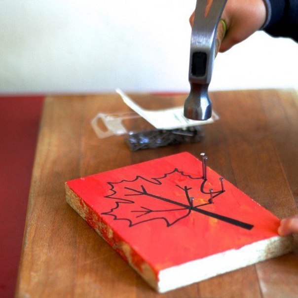 Простые и красивые панно из ниток и гвоздей Простые и красивые панно из ниток и гвоздей