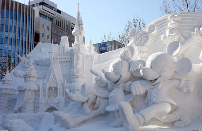 Красивые снежные скульптуры: великолепные идеи для грандиозного творчества