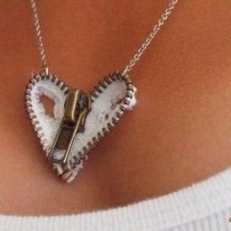 Кулон-сердечко