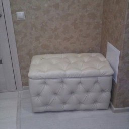 Пуфик в каретной стяжке с местом для хранения своими руками