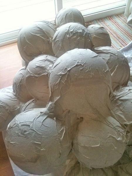 Облако из ваты и папье-маше