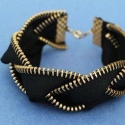 Оригинальный браслет из молнии