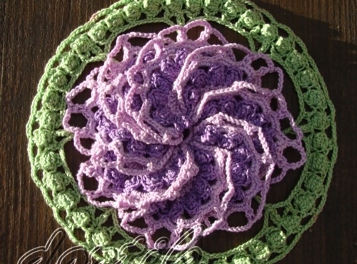 ​Схема салфетки-конструктора: середина ромашка, роза или георгин