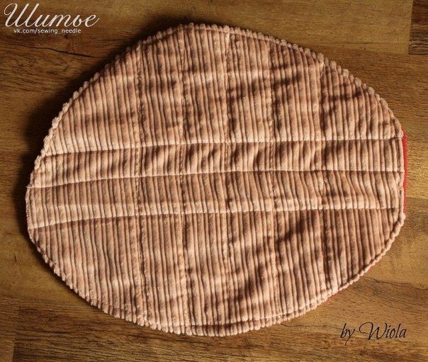 Красивая кроватка для кошки