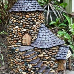 Домики из мелкой гальки