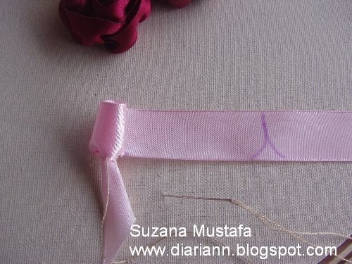 Вышивка лентами: розочки