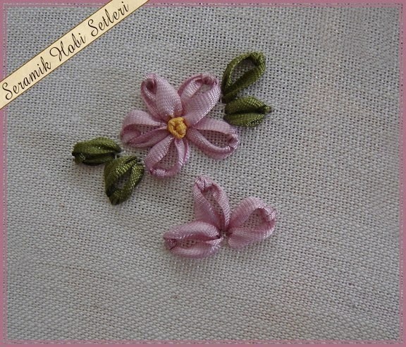 Учимся вышивать лентами: пошагово, доступно и красиво Учимся вышивать лентами: пошагово, доступно и красиво