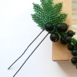 Шпилька со смородиной