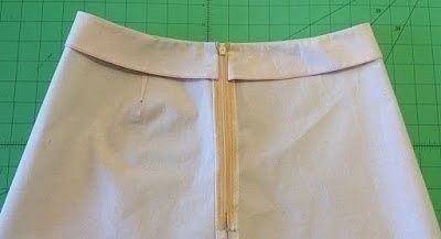 ​Обработка обтачкой пояса юбки с потайной молнией: мастер-класс