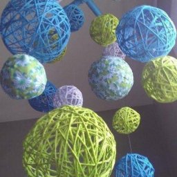 Шары из нитoк для зимнего декора