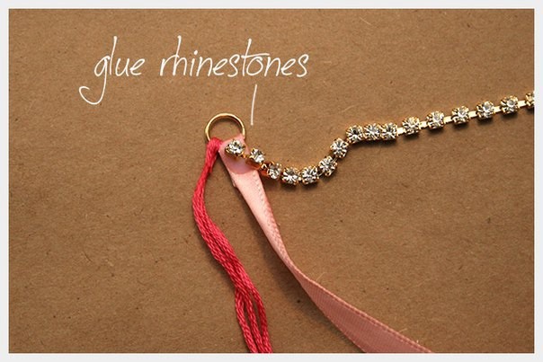 Плетёный браслет со стразами