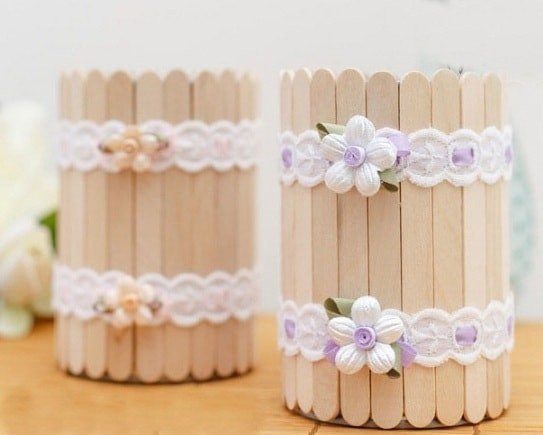 Вазочки из банок и палочек от мороженого