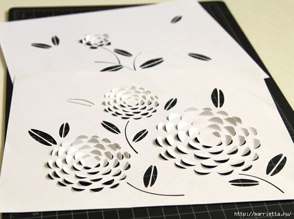 Оригинальная ваза самым простым способом