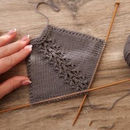 Ажурная линия реглана спицами