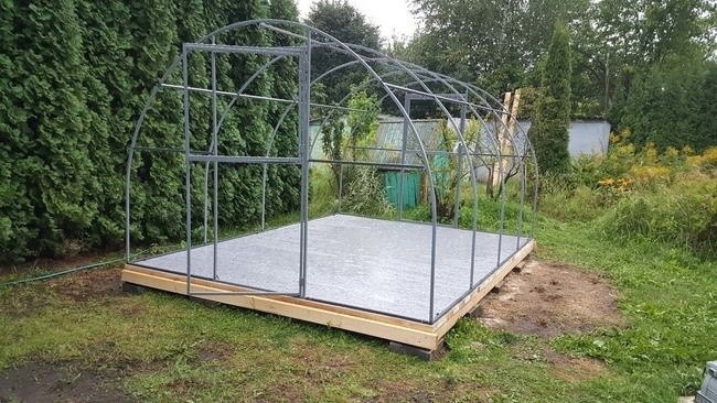 Укрытие для джакузи или надувного бассейна