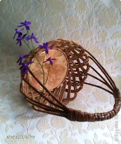 ​Плетем корзинку из газетных трубочек