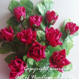 ​Пышная прекрасная розочка из атласных лент