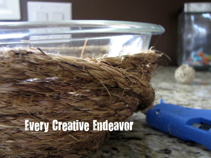 Вазочка из пеньковой верёвки