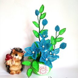 Как сплести бутоны, цветы и листики из бисера