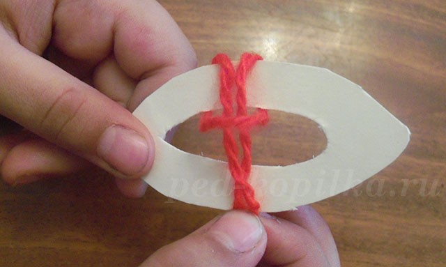 Тюльпан из ниток Тюльпан из ниток