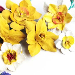 ​Брошь "Весенний букетик"