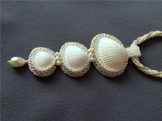 Шикарные украшения из ракушек