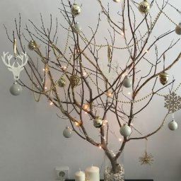 Украшаем зимние веточки