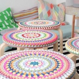 ​Вяжем красивые сидушки для табуреток