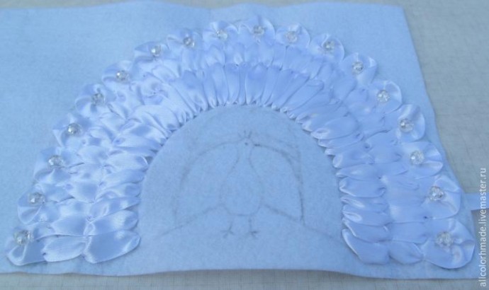 Делаем оригинальный элемент для аппликации "Белый павлин" Делаем оригинальный элемент для аппликации "Белый павлин"