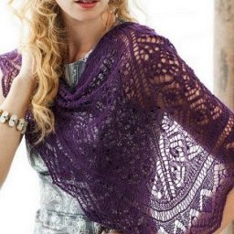 ​Тонкая ажурная шаль на спицах